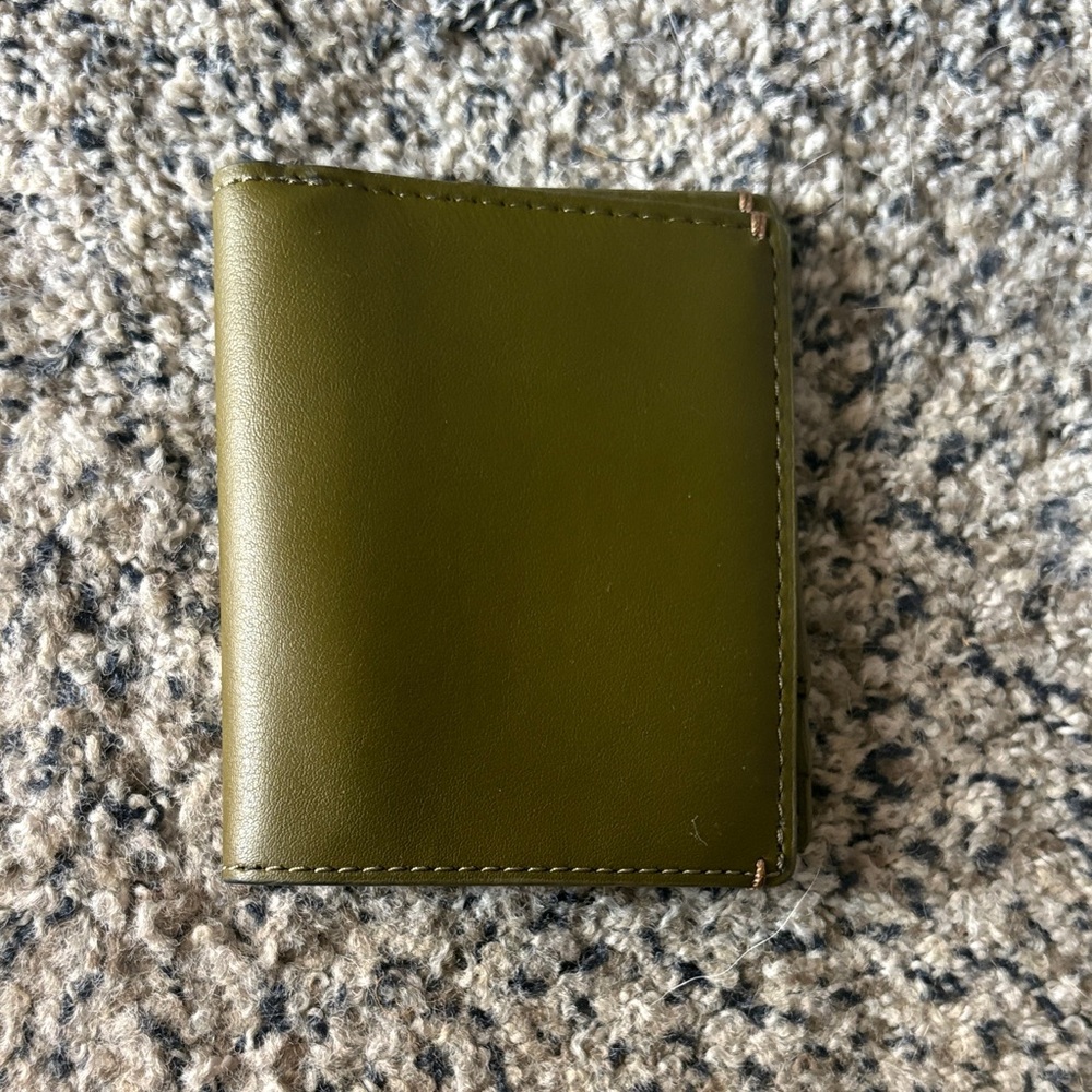 Men's Fossil Olive Green Leather Bifold Wallet